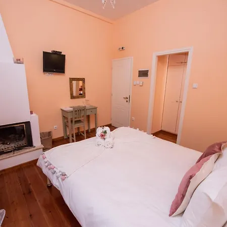 Πανσιόν αρχοντικό αργυρώ