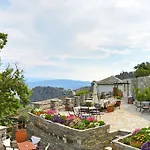 Pensionat Archontiko Argyro 3*