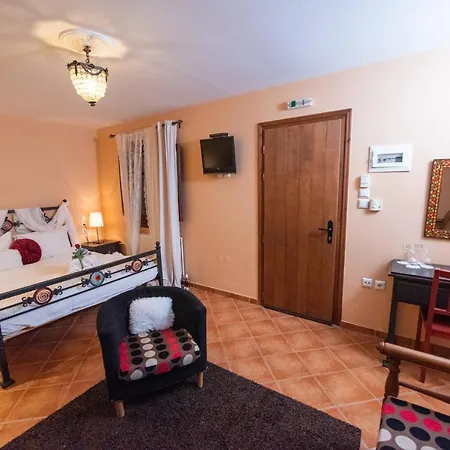 Archontiko Argyro Pensión 4*
